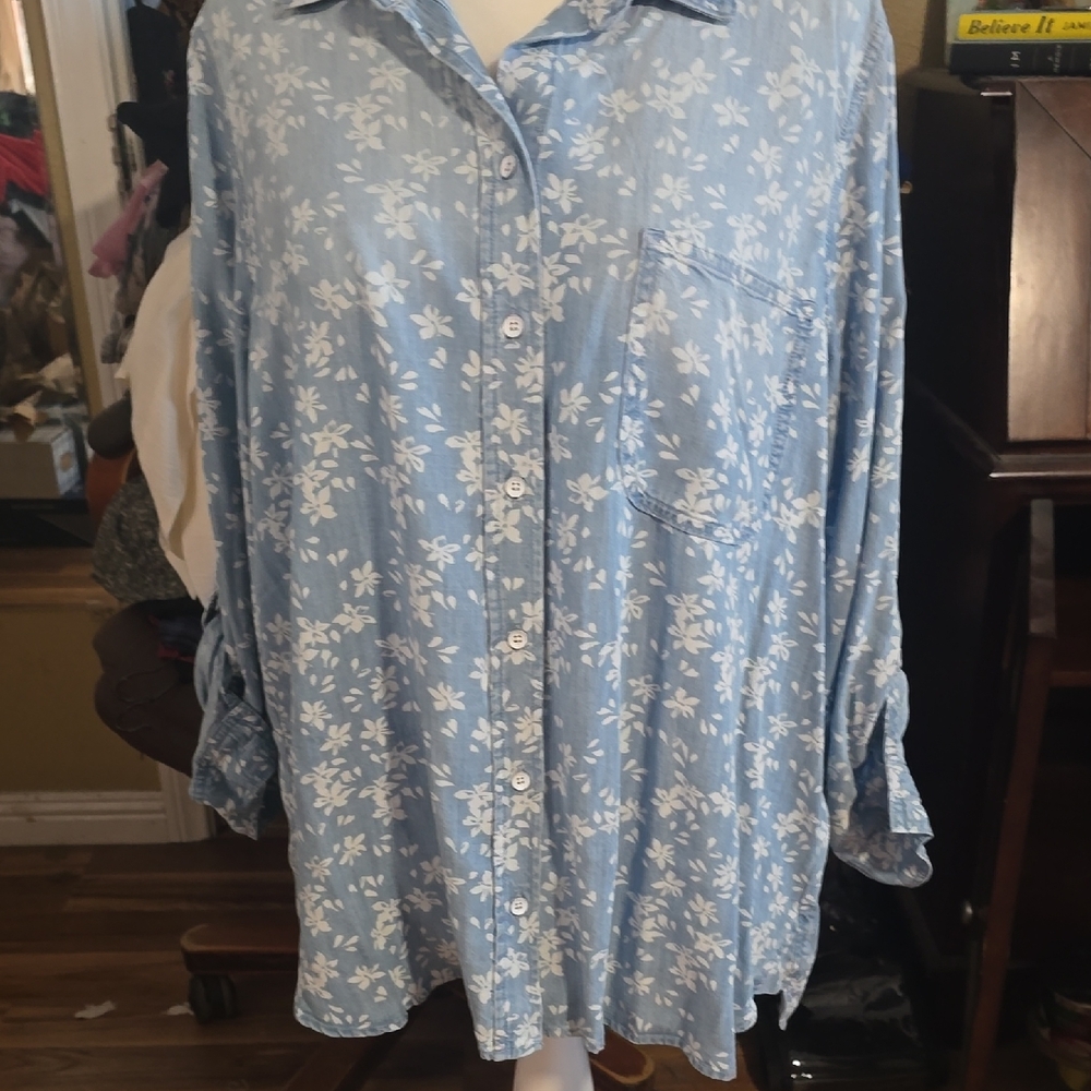 Side Stitch Blue Floral Blouse